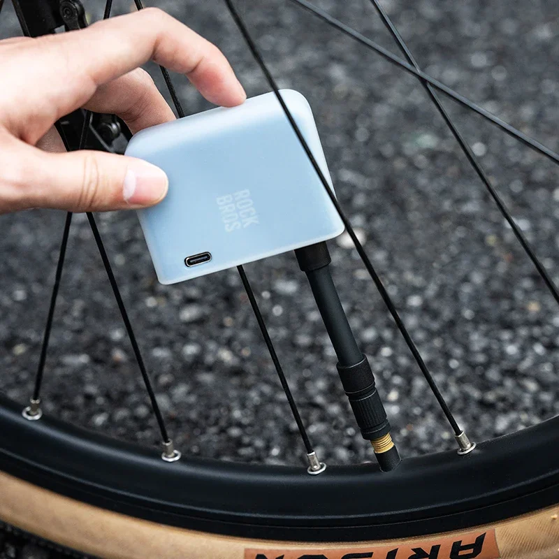 ROCKBROS Fahrradpumpe, tragbare Mini-elektrische Luftpumpe, Handheld – Bild 4