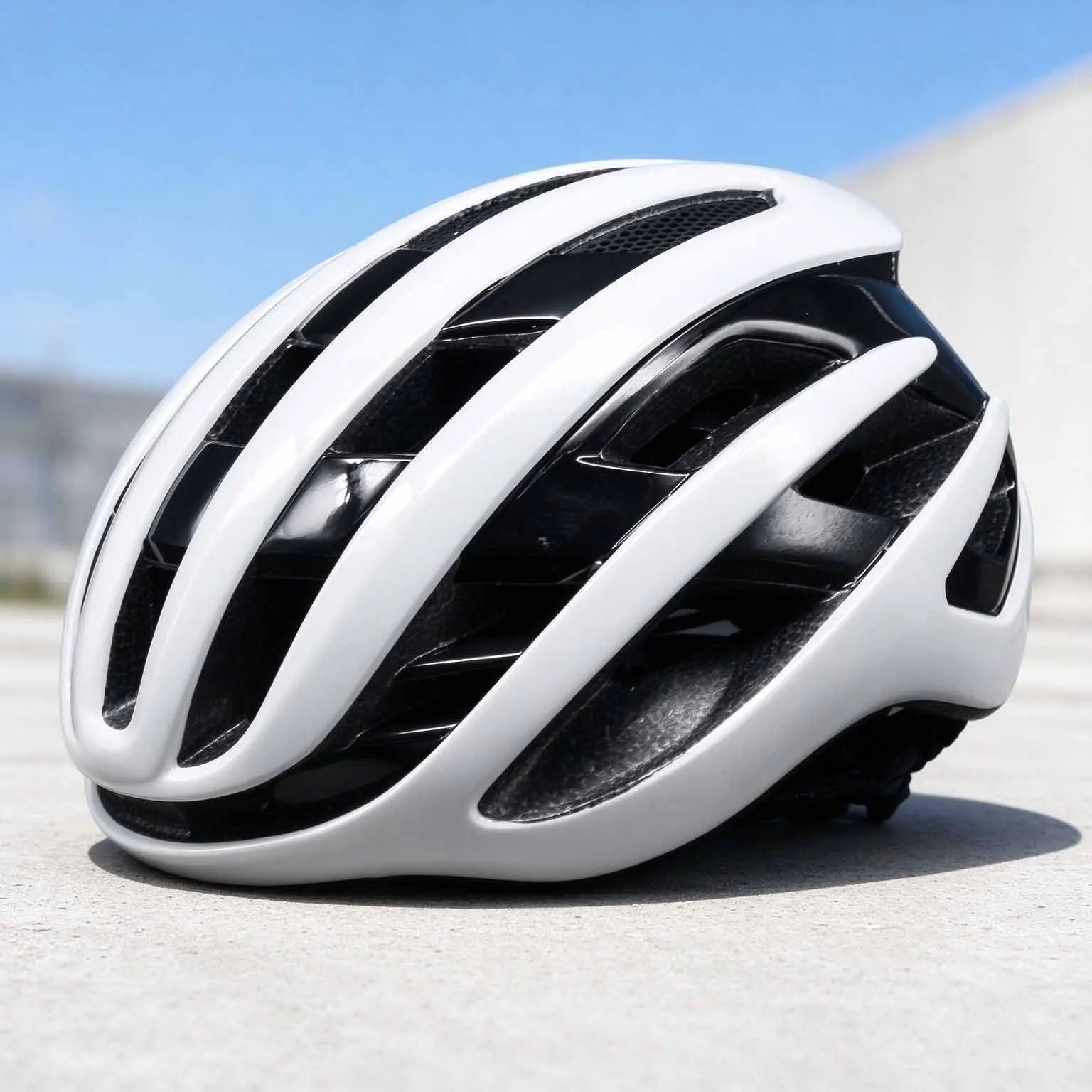 Rennradhelm, roter Fahrradhelm, Herren- und Damen-Fahrradhelm, Fahrradausrüstung, MTB, Outdoor-Sport