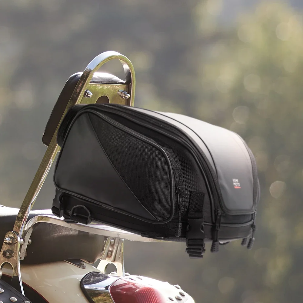 Motorrad-Hecktaschen 18-22L Erweiterbare Sissy-Bar-Tasche für Can-Am – Bild 6