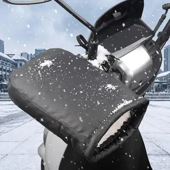 Winterausrüstung: Fäustlinge, wärmende Handschuhe, Motorrad-Lenkerhandschuhe, wasserdichte Handwärmer